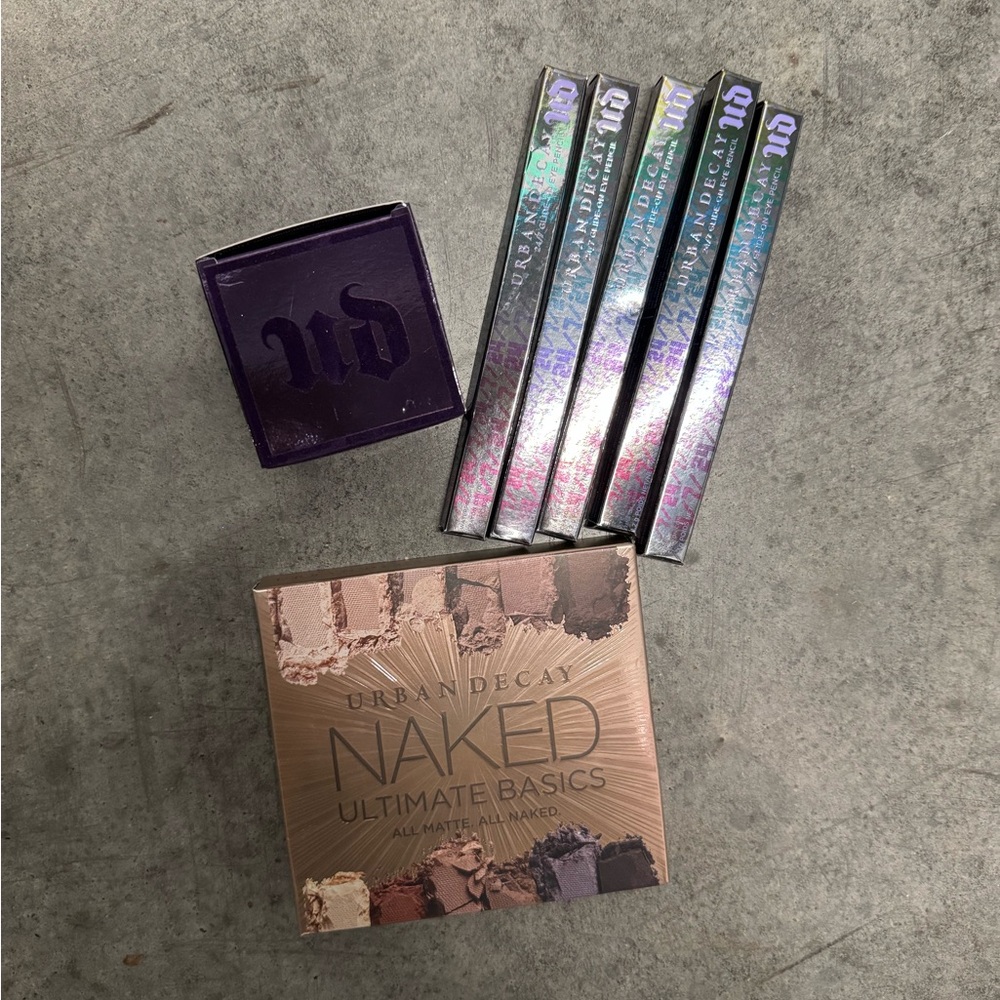 Urban Decay Naked Ultimate Basics Palette and Eyeliners Set